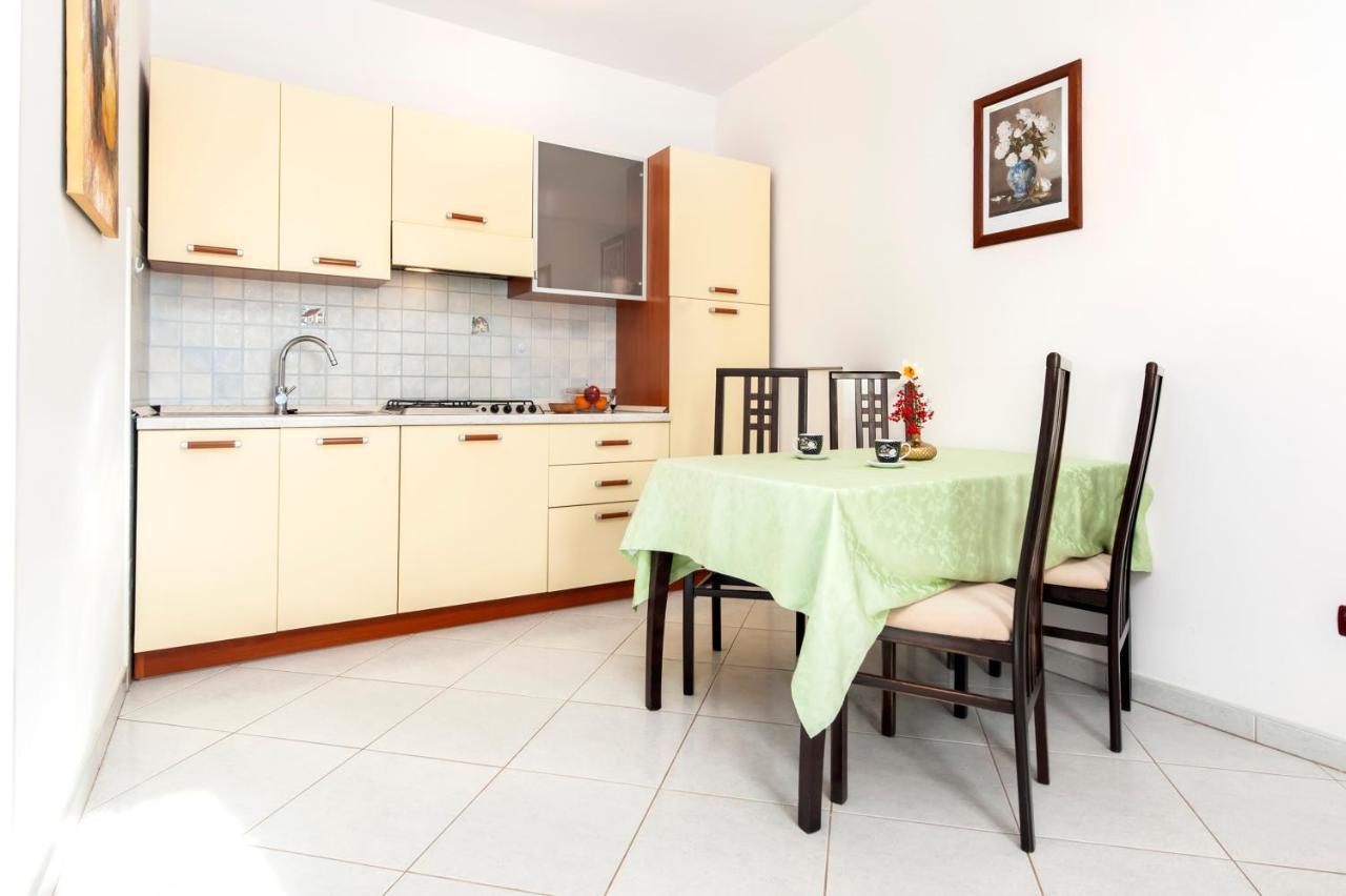 Villa Mara Rovinj Eksteriør billede